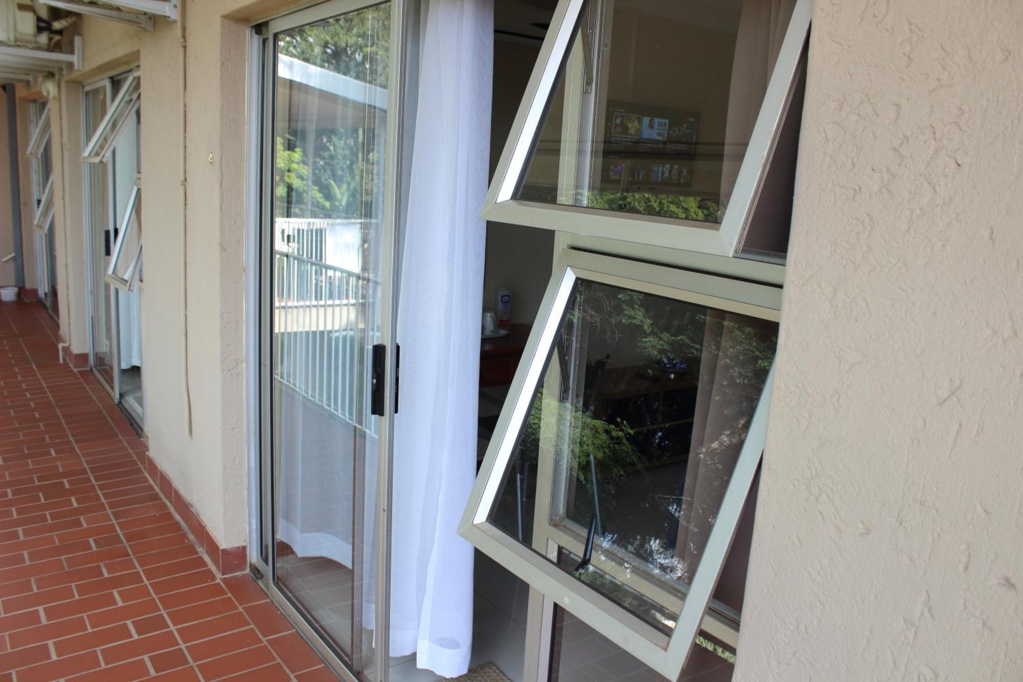 Purple Olive Guest House Pretoria Exterior photo