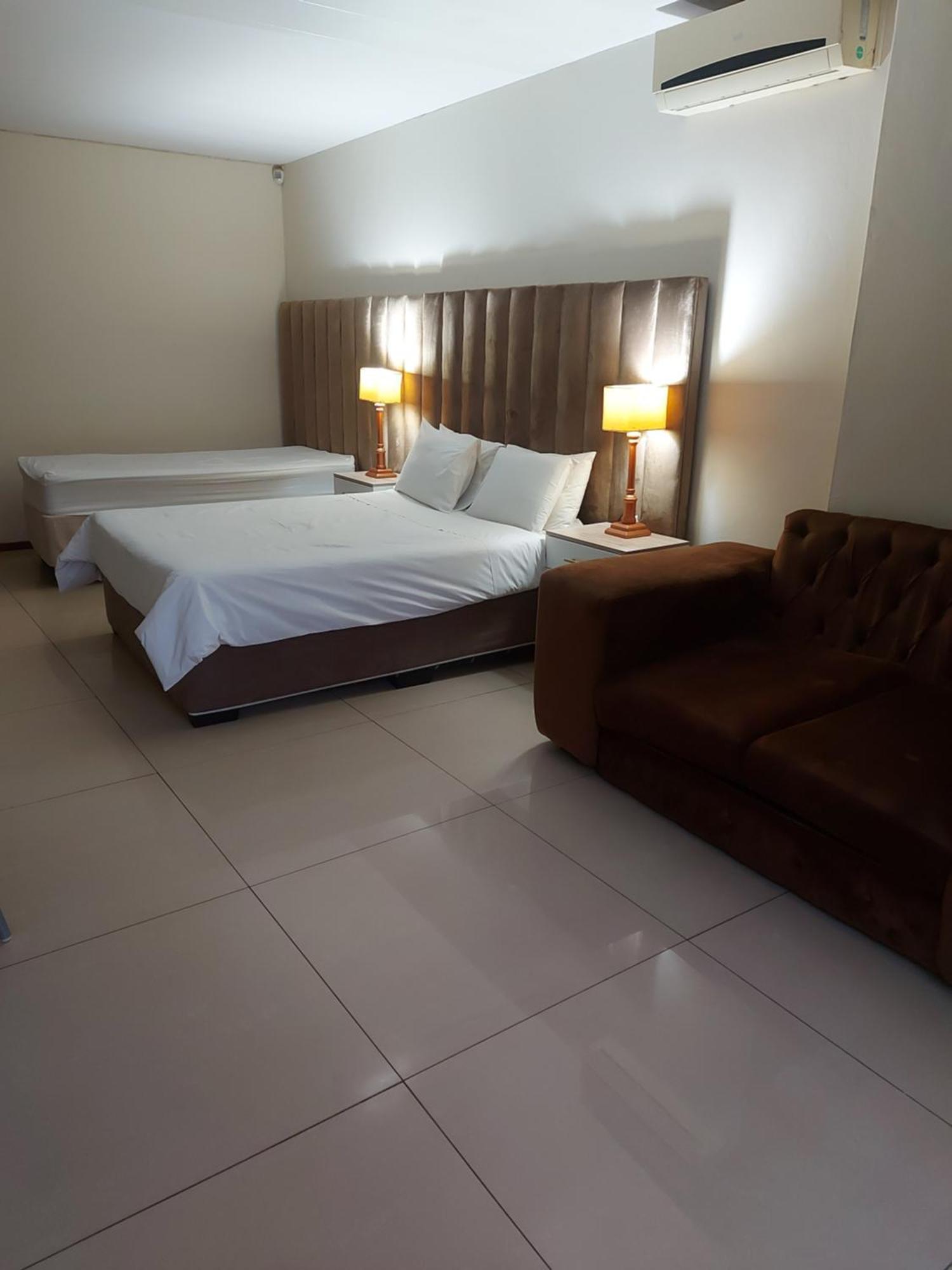 Purple Olive Guest House Pretoria Exterior photo